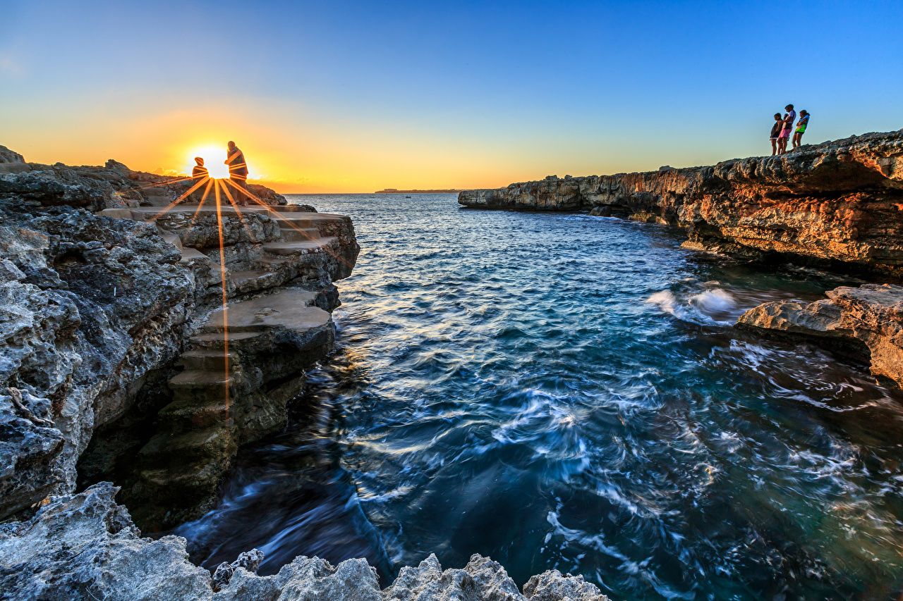 Imagen Rayos de luz Cala Blanca Menorca Crag Sea Sky Naturaleza