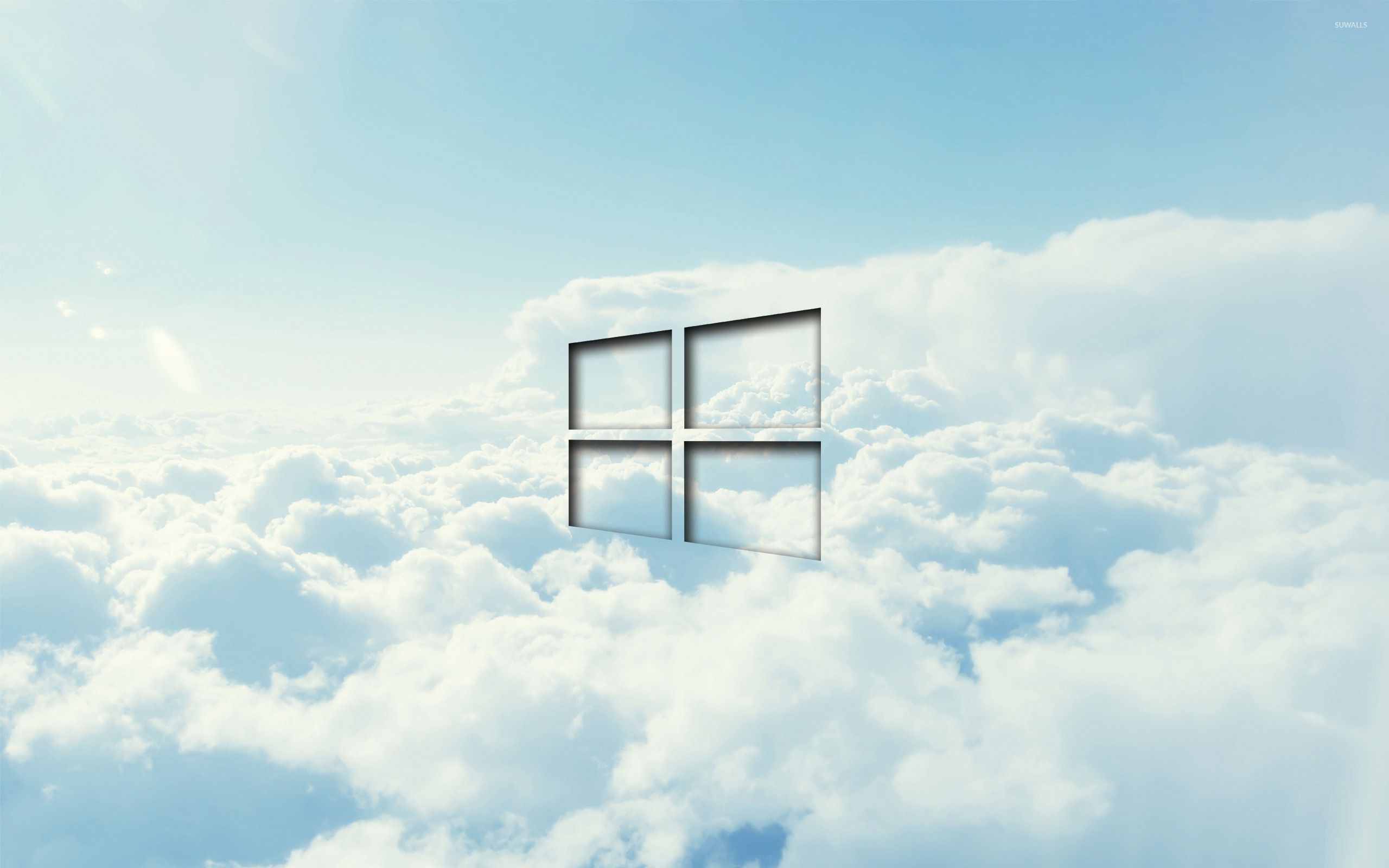 Windows 10 logo transparente en el fondo de pantalla de nubes - Computadora